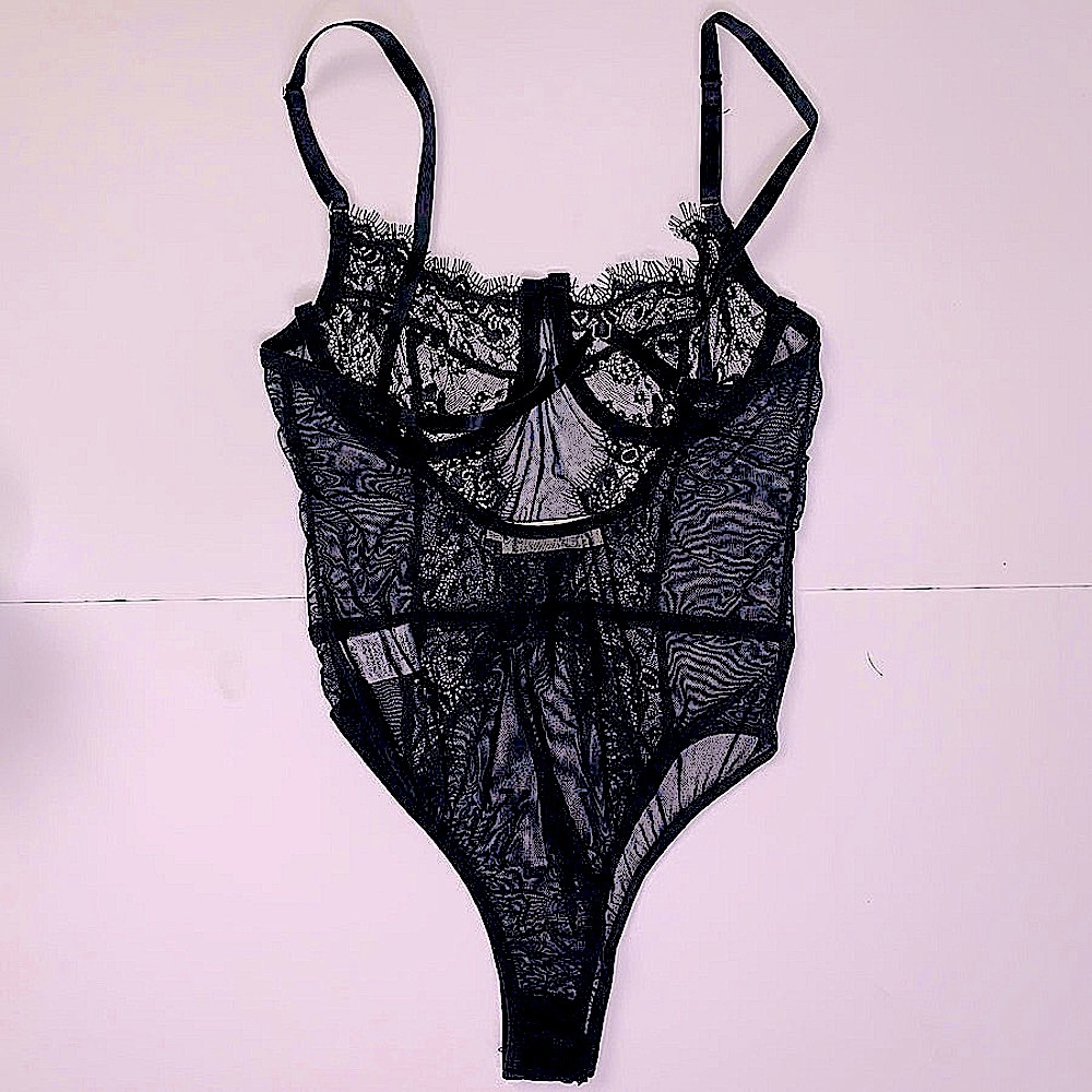 Want My Look Lace Bodysuit (Black) Size Small